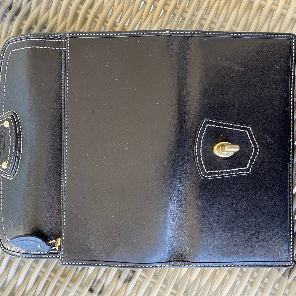 Coach Wallet - Picture 4 of 7